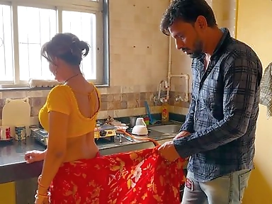 Indian Desi Bhabhi Savita Has Sex with Her Boss in Her Home