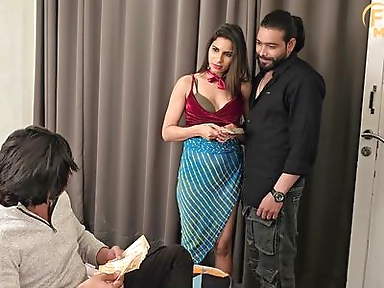 Bar Dancer Passionate Sex with Client! Indian Porn!