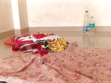 Desi Chubby Hot Bhabhi Fucked. Indian Married Women Hard Sex.