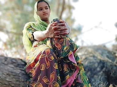 Indian Desi Village Aunty Fucked by Her Stepson in Jungle
