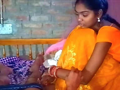 Nai Naveli Dulhan Ki Chudai Husband and Wife Sex