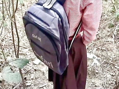 Indian Desi School Girl Fucked in the Forest Viral Mms
