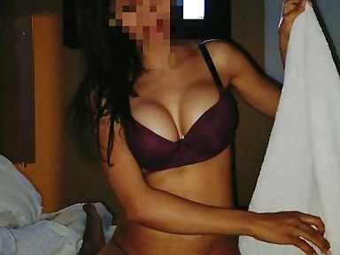 Married Secretary Apne Boss Se Hotel Mai Chudne Gayi
