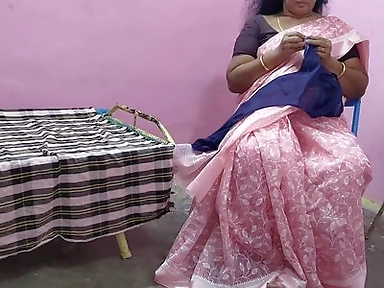 Tamil Aunty Was Sitting on the Chair and Working I Gently Stroked Her Thigh and Sucked so Many Breasts and Had Hot Sex with Her