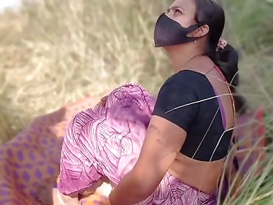 Inocent Stepsister Making Hindi Vlog in Farm, Ka Bada Lund Dekh Kar Shocked Ho Jati Haihindi Sex Vlog