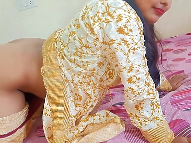 Teen 18 Year Young Hottie Who Has Never Had Sex Seduced and Fucked Her in Doggy Style in Clear Hindi Voice