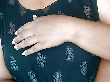 South Mallu Aunty Secret Showing for Stepbrother Big Boobs Pressing Talking Moaning