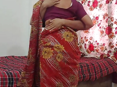 Indian House Owner Aunty Romantic Mode