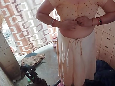 Nude Bath Show Desi Bhabhi