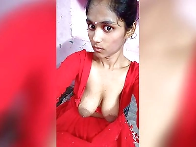 Indian Desi Bhabhi Sucking Desi Saree in Her Home Town Asm Sucking Cock