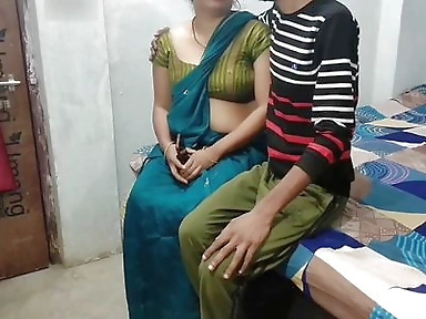 Step Sister Fucked by Younger Stepbrother with Clear Hindi Audio