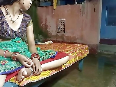 Priya Bhabhi Fucking with Strangers Riding Sex
